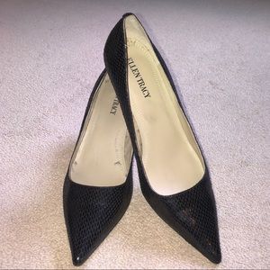 Ellen Tracy pumps
